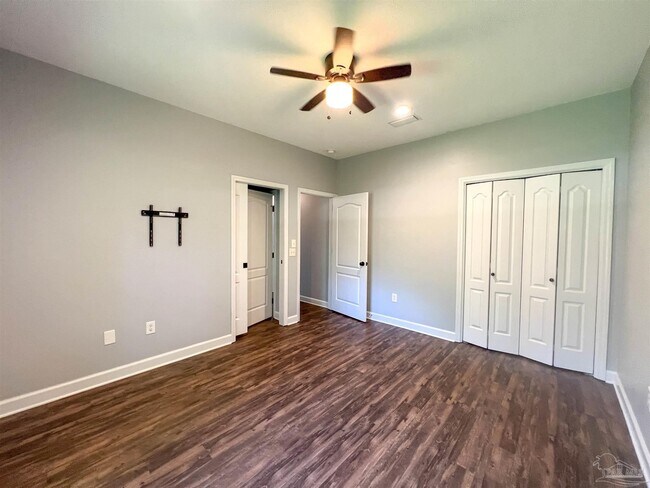 Building Photo - 2685 Segrest Rd