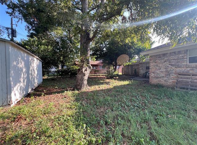 Building Photo - 1209 Irwin Dr