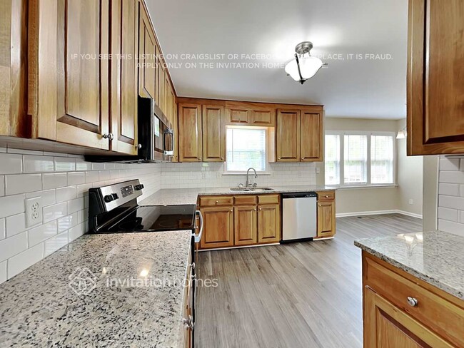 Building Photo - 6829 Oviedo Dr