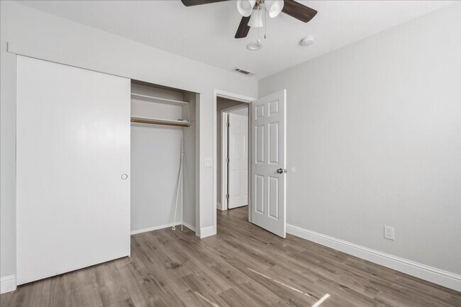 Building Photo - 4006-4008 Tricia Way