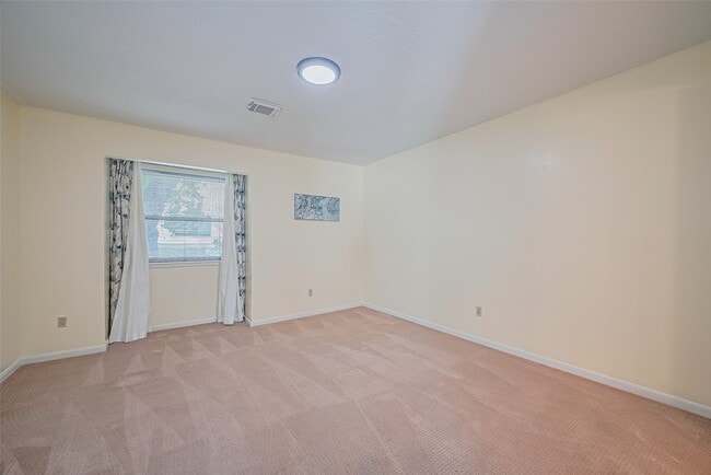 Building Photo - 4305 Westheimer Rd