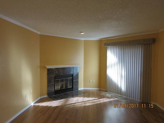 Building Photo - 6737 S Peoria Ave