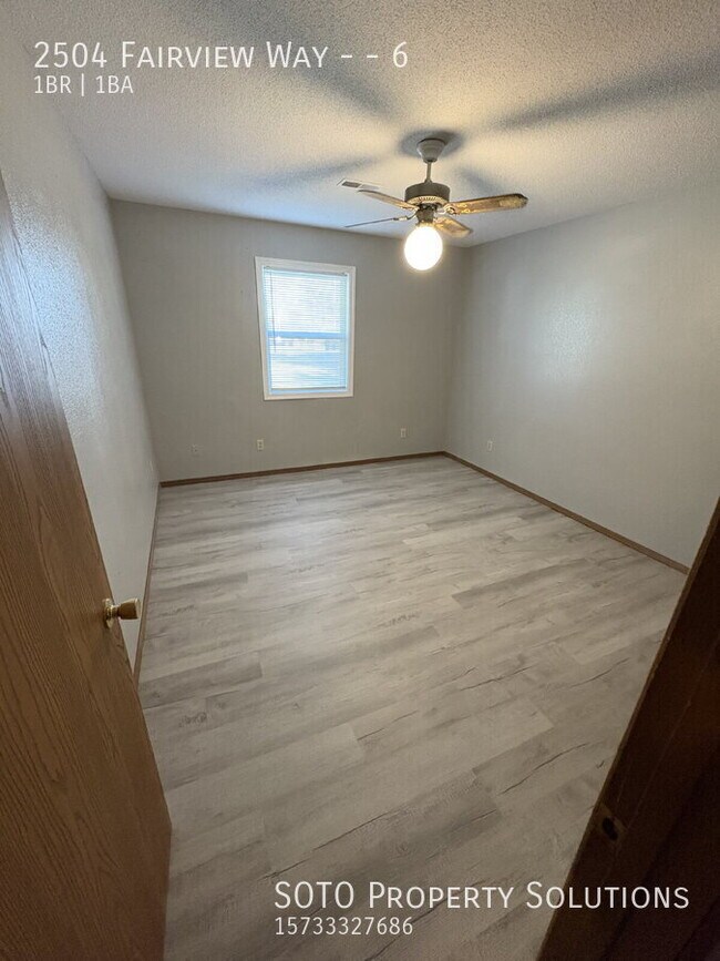 Building Photo - 2504 Fairview Way