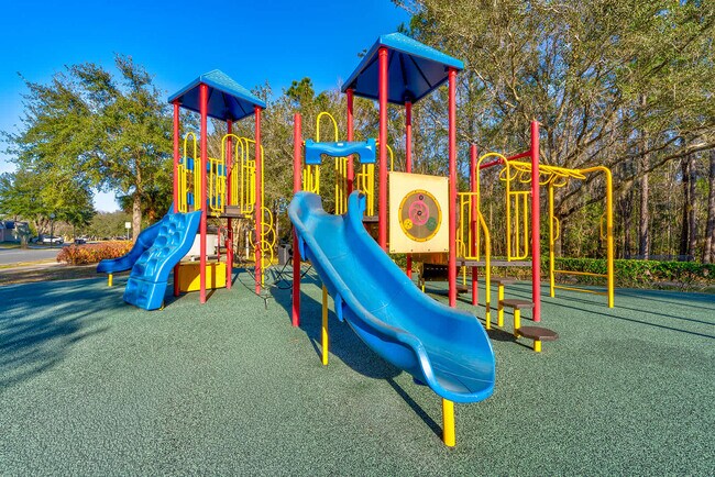 Building Photo - 453 Scrub Jay Way