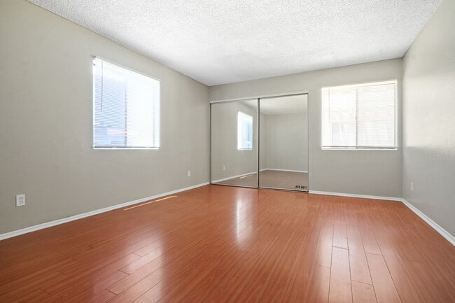 Building Photo - 2-Bedroom, 2-Bath Condo in Prime Torrance ...