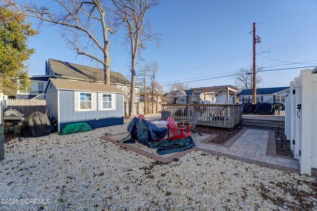Building Photo - 515 Stone Harbor Ave