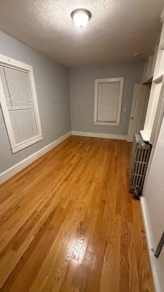 Building Photo - 180 Liberty St