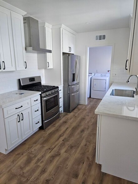 Building Photo - 21329 Jaffrey Ave