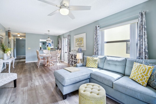 Building Photo - 5640 N Banana River Blvd