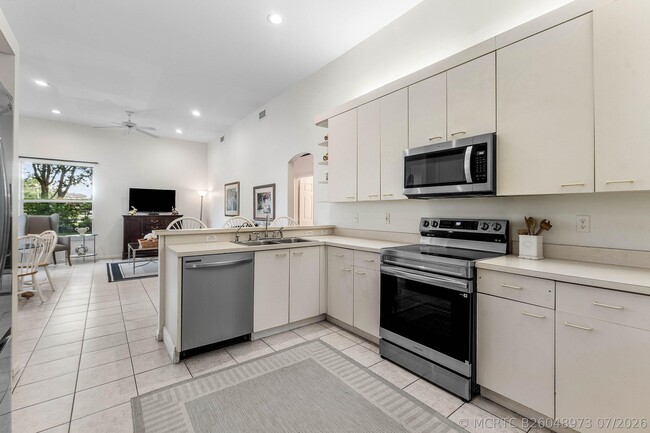 Building Photo - 4378 Danielson Dr