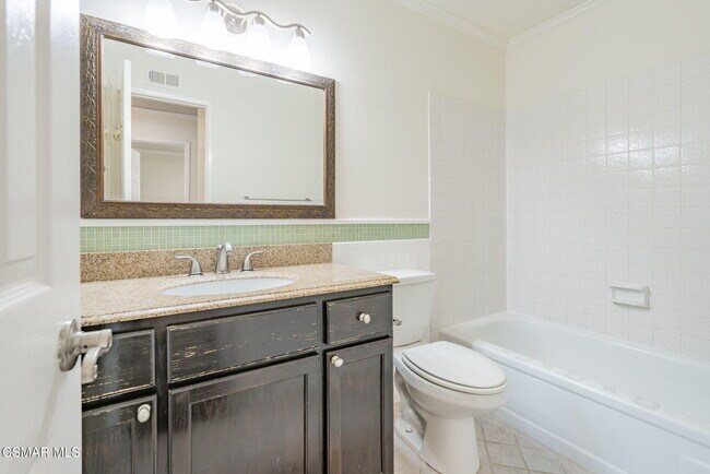 Building Photo - 6894 N Auburn Cir