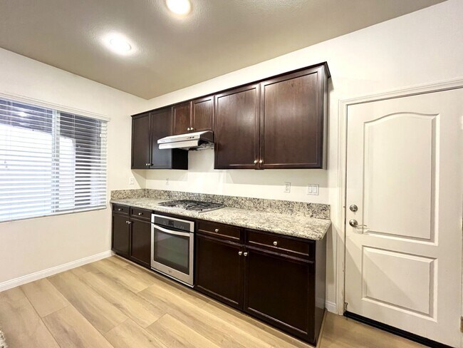 Building Photo - 14601 Serenade Dr