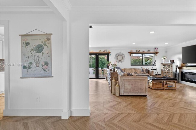 Building Photo - Southwest 74th Street, Miami, FL 33183 - 3 BR 2 BA single-family home