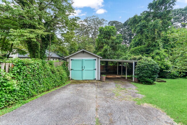 Building Photo - 2489 Semmes St