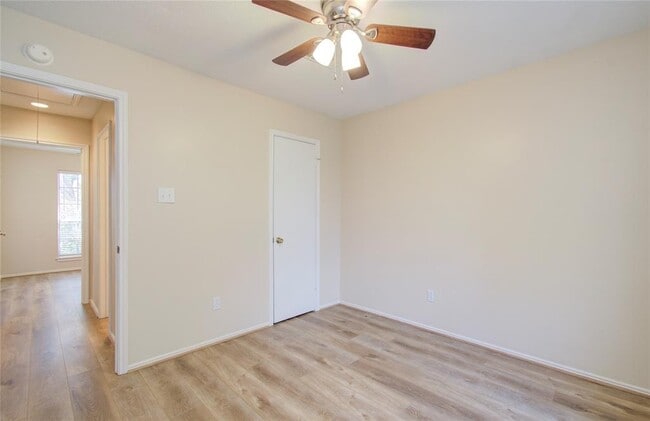 Building Photo - 11810 Stone Bridge Dr