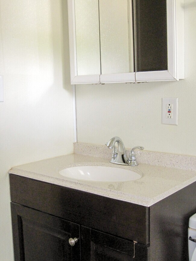 Building Photo - Ramshaw Properties Rental