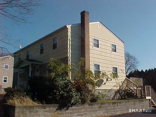 Building Photo - 54 Church St