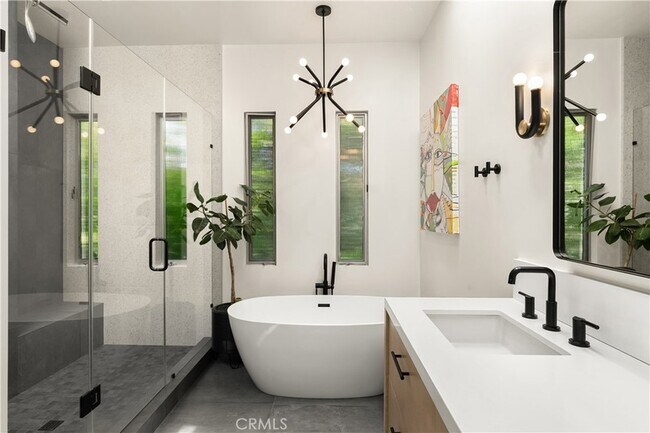 Building Photo - 3230 Tyrol Dr