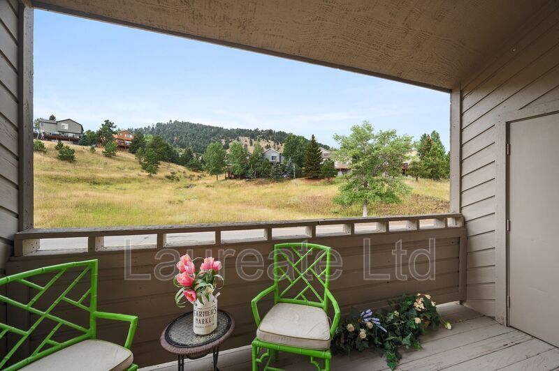 Building Photo - 23726 Pondview Pl