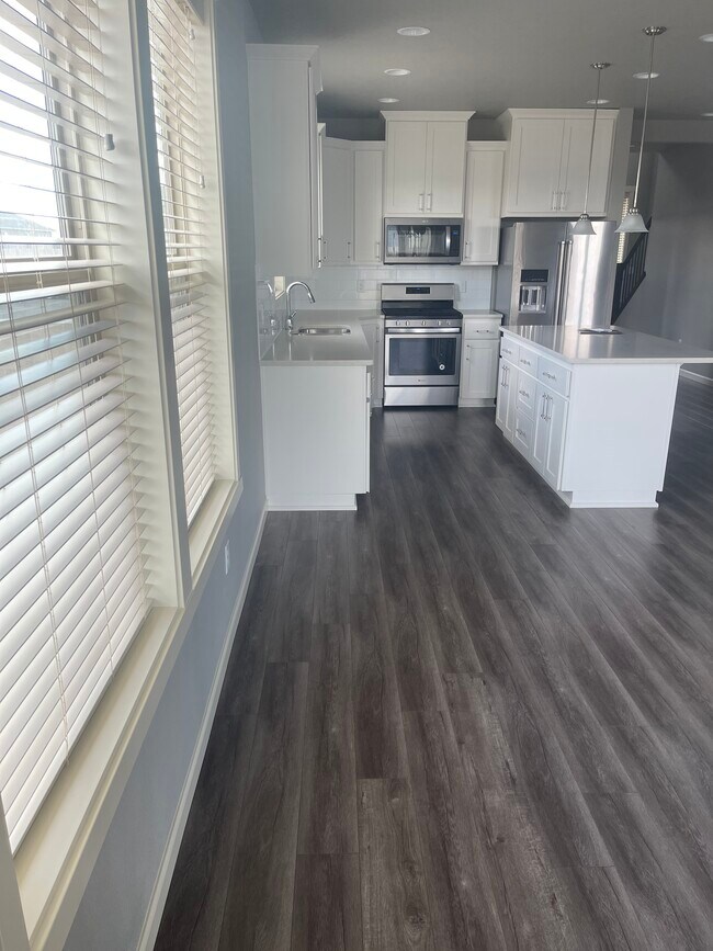 Building Photo - Pierre