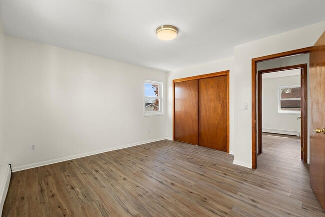 Building Photo - 184 Central Ln