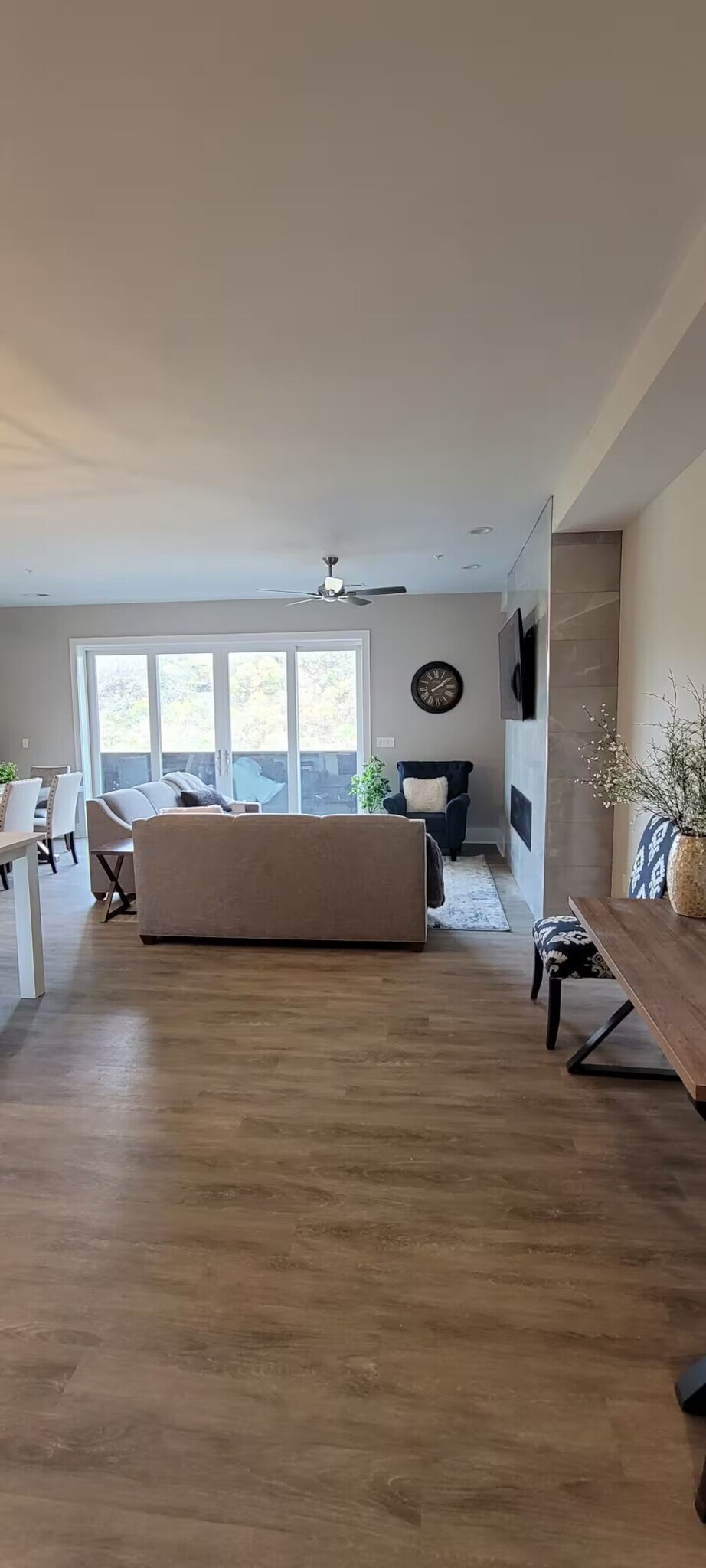 Building Photo - 1208 Commerce St