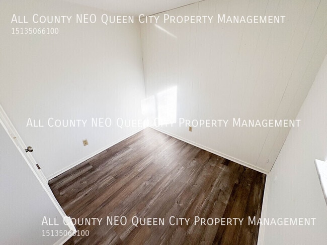 Building Photo - 7733 Harrington Ave