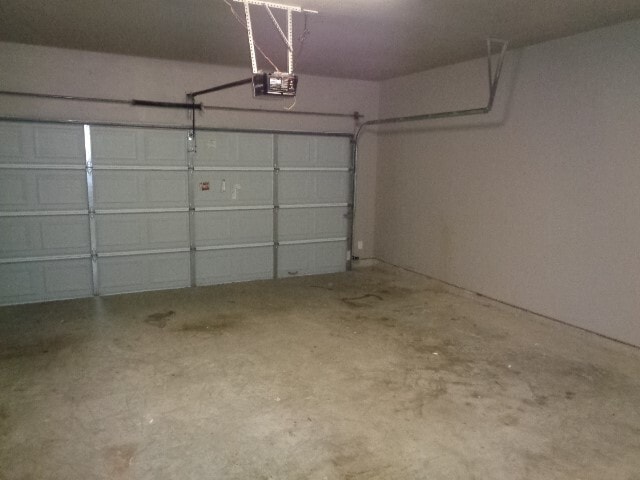 Building Photo - 6510 Holly Cove Ln