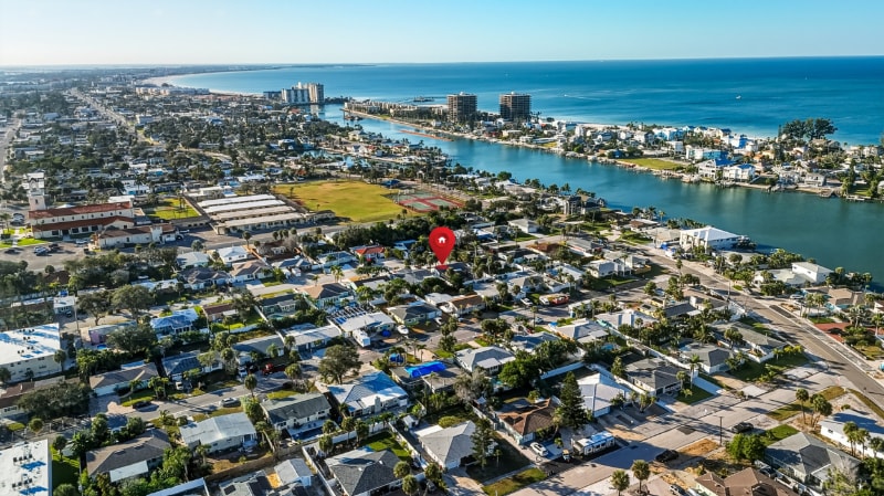 Building Photo - 463 85th Ave