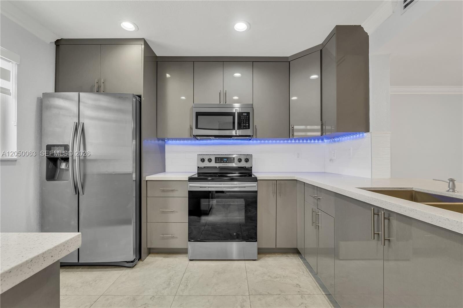 Building Photo - 5452 NW 169th Ter