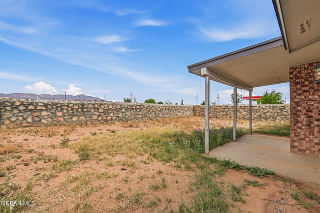 Building Photo - 10837 Gemstone St