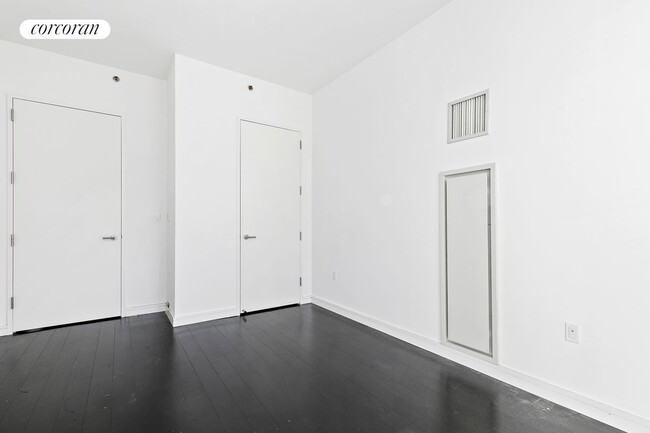 Building Photo - 300 E 23rd St