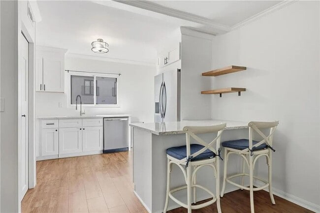 Building Photo - 104 Ardmore Pl NW