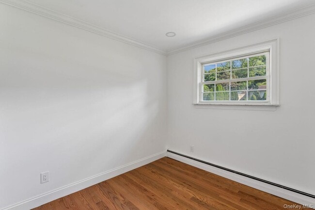 Building Photo - 98 Rose Pl