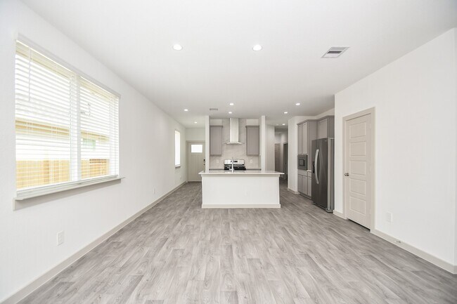 Building Photo - 2818 Bethnal Gdn Wy