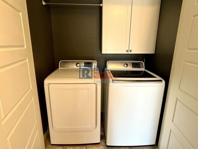 Building Photo - 6697 John Muir Trl