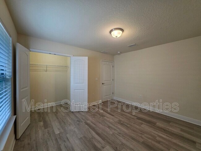 Building Photo - 4411 Fiske St