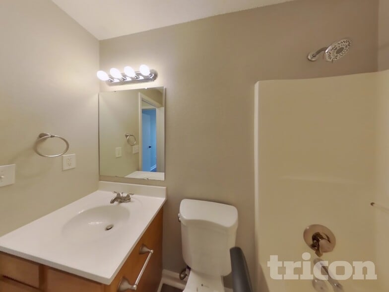 Building Photo - 1619 Prairieview Ln