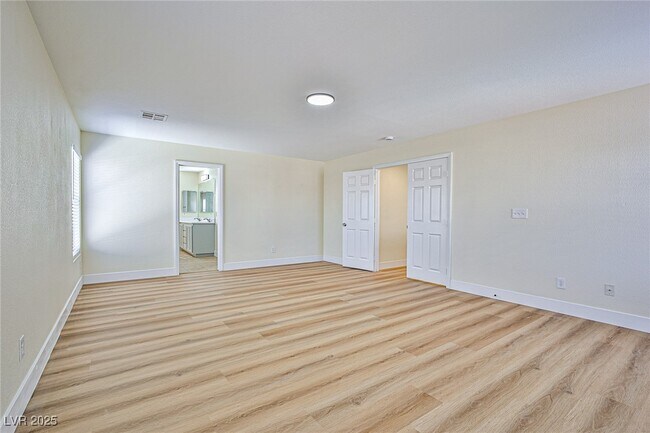 Building Photo - 8338 Lavender Jade Ct