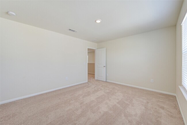 Building Photo - 11715 Braemar Village Dr