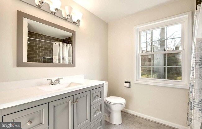 Building Photo - 3514 May St