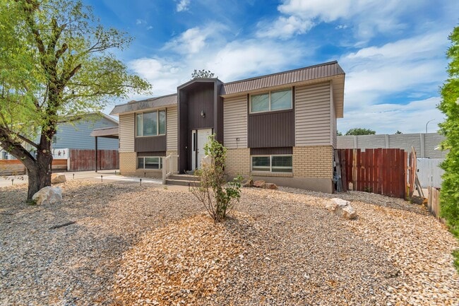 Building Photo - 5128 S 3760 W