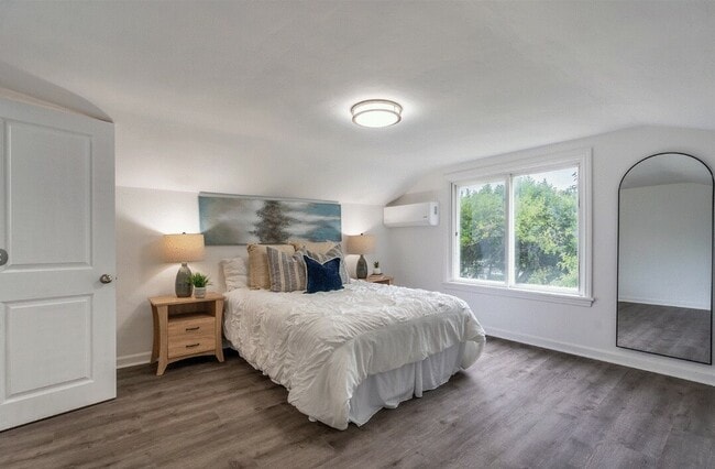 Building Photo - 14244 29th Ave S