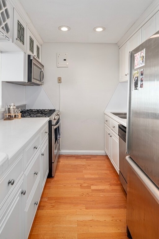 Building Photo - 85 E India Row