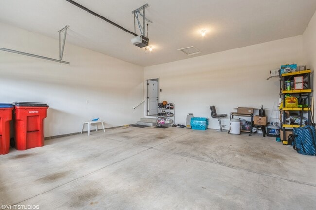 Building Photo - 3802 Slate Dr