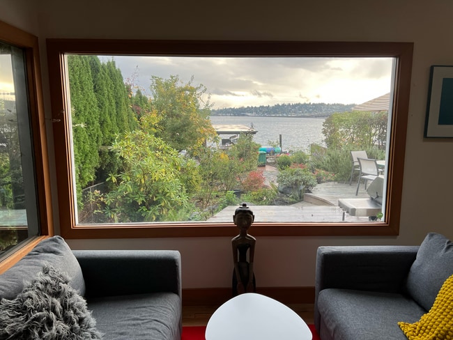 Living room view - 1304 Lakeside Ave S