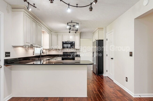 Building Photo - 7034 Cavalry Ct