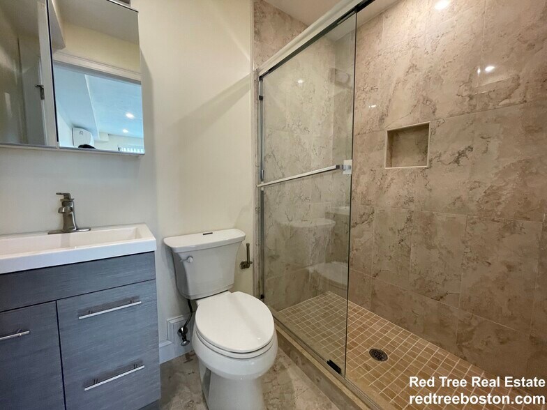 Building Photo - 1026 Commonwealth Ave