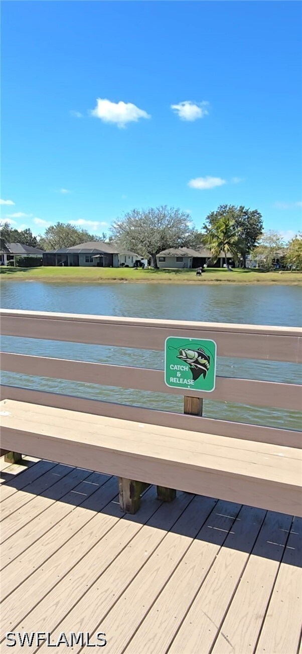 Building Photo - 687 Grove Dr