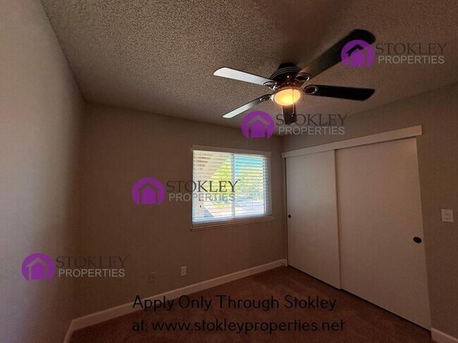 Building Photo - 2397 Lake Meadow Cir